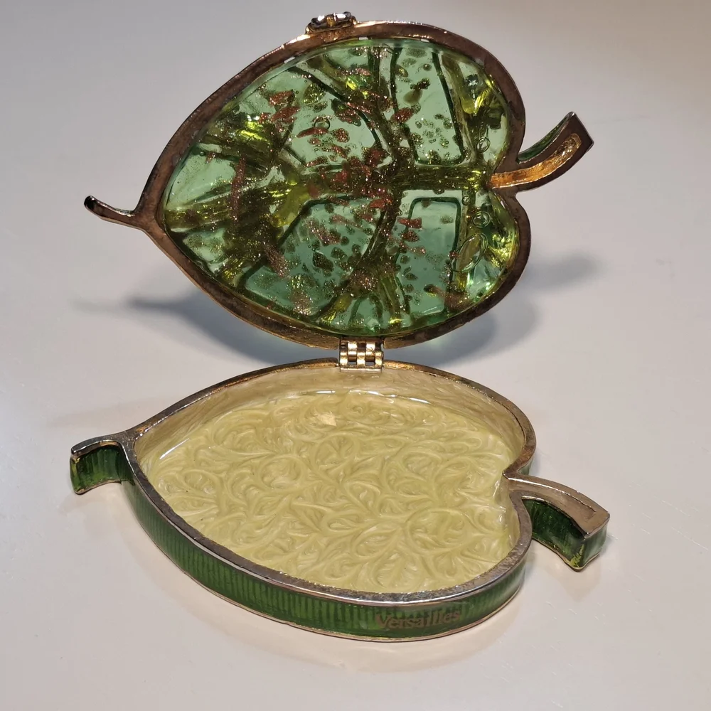 🌱Green Leaf Enamel Jeweled Rhinestone  Glass Trinket Box Versailles Vintage